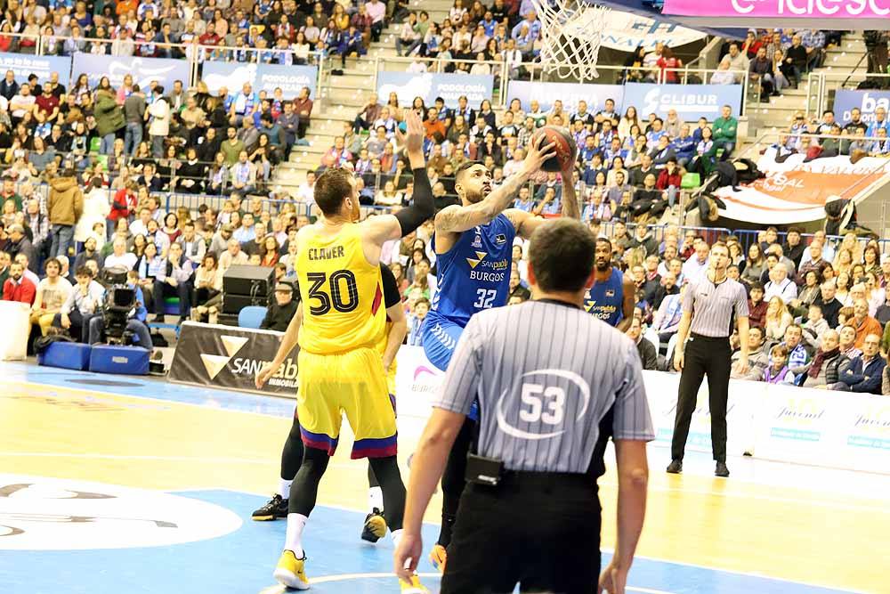 Derrota de los burgaleses ante el Barça en un igualado encuentro.