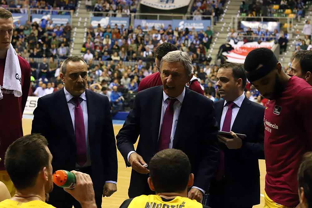 Derrota de los burgaleses ante el Barça en un igualado encuentro.