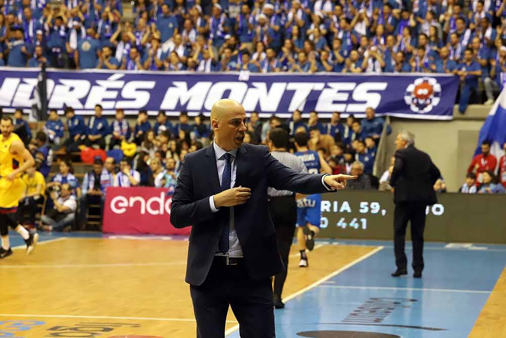 Derrota de los burgaleses ante el Barça en un igualado encuentro.