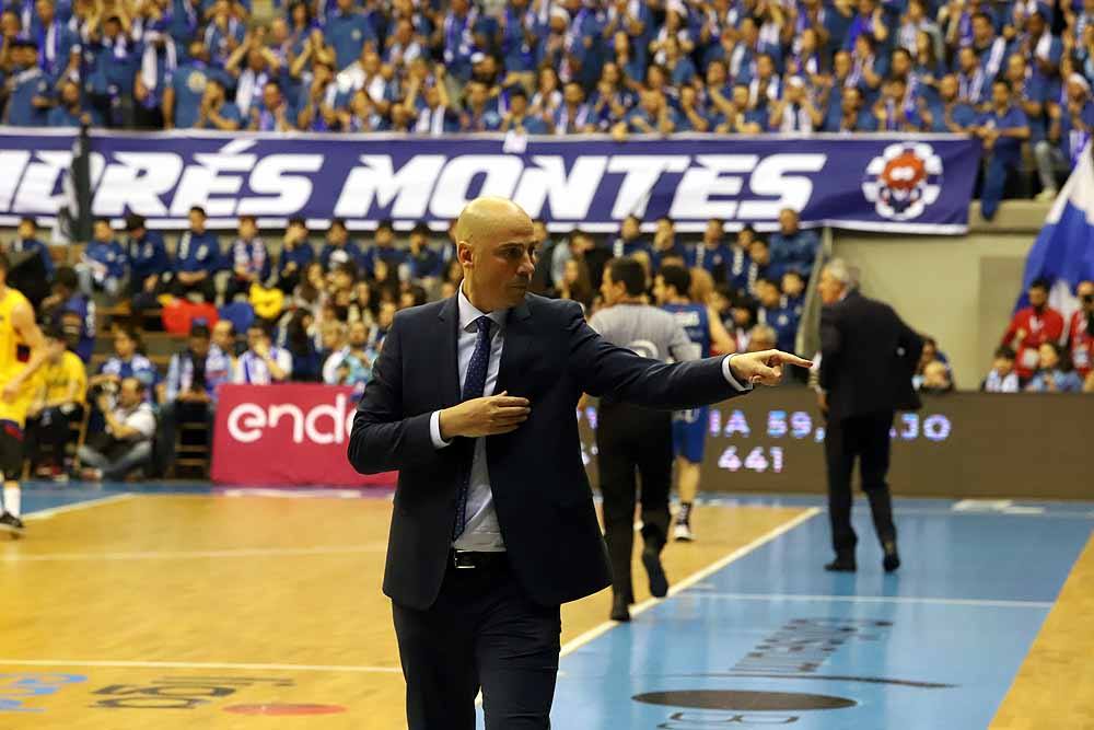 Derrota de los burgaleses ante el Barça en un igualado encuentro.