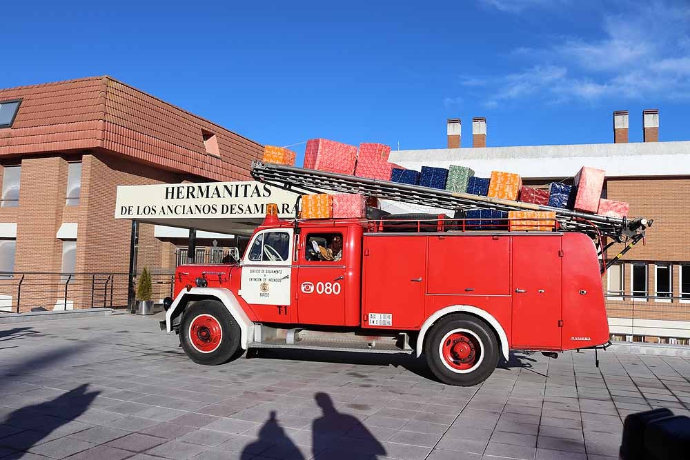 Fotos: Los Reyes Magos han visitado a los mayores de la residencia Teresa Jornet
