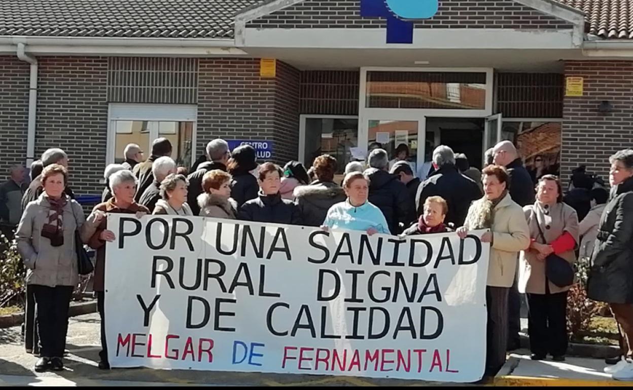 En Melgar se han manifestado en varias ocasiones para reclamar mejoras en la asistencia sanitaria del centro de salud