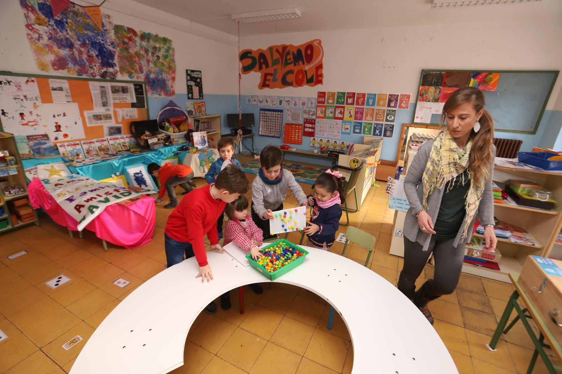 Los siete alumnos comparten aula. 