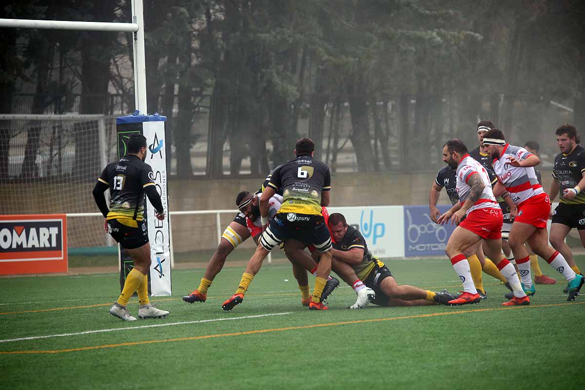 Fotos: Así ha sido la derrota del UBU Colina Clinic ante el Ampo Ordizia