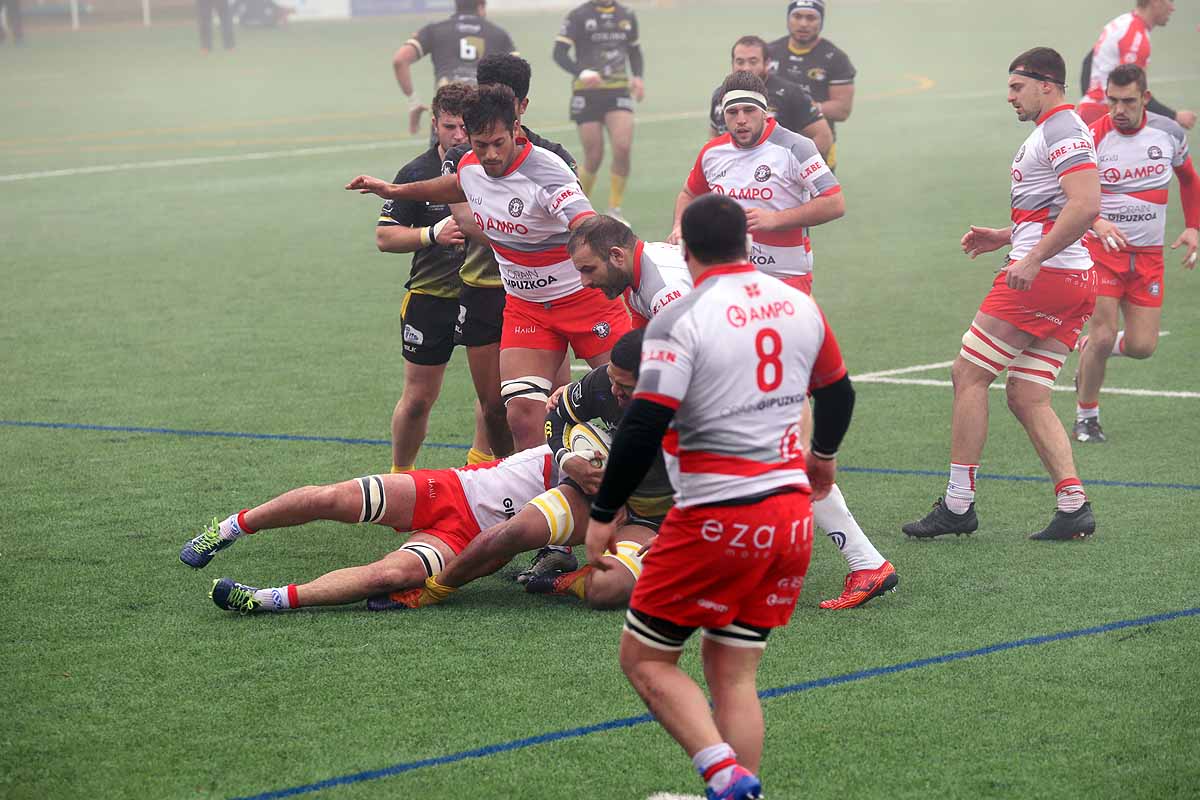 Fotos: Así ha sido la derrota del UBU Colina Clinic ante el Ampo Ordizia