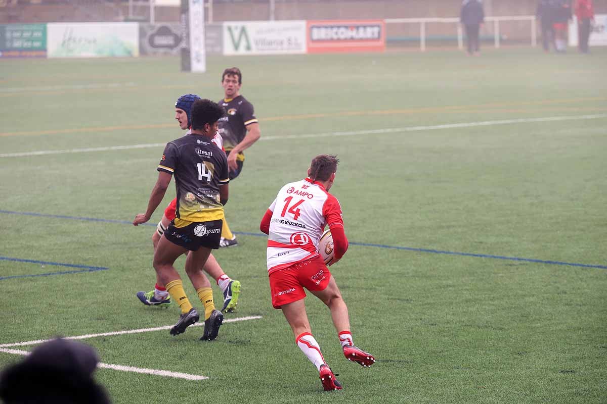 Fotos: Así ha sido la derrota del UBU Colina Clinic ante el Ampo Ordizia