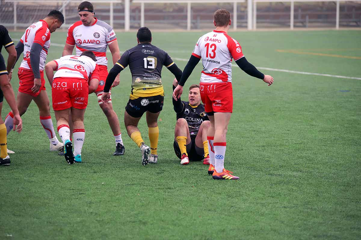 Fotos: Así ha sido la derrota del UBU Colina Clinic ante el Ampo Ordizia