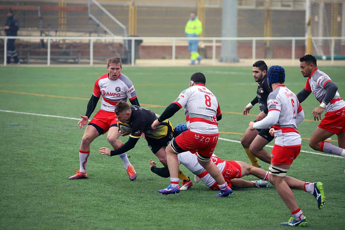 Fotos: Así ha sido la derrota del UBU Colina Clinic ante el Ampo Ordizia