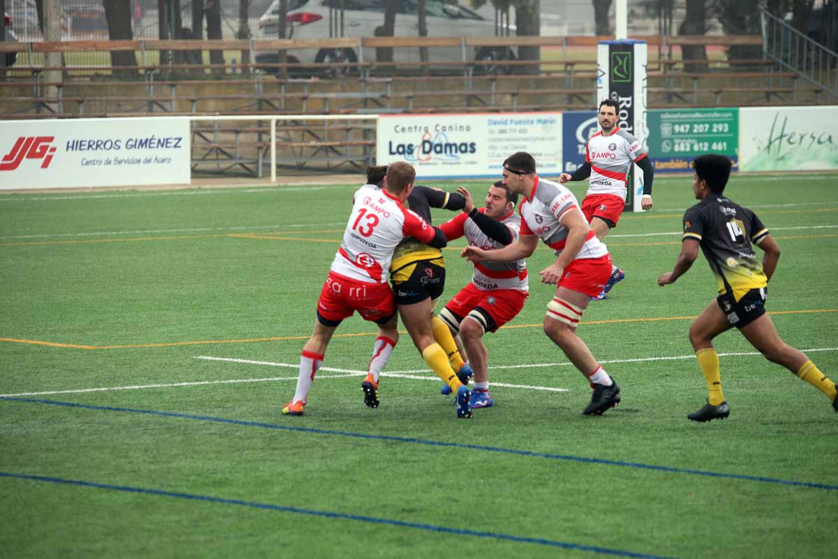 Fotos: Así ha sido la derrota del UBU Colina Clinic ante el Ampo Ordizia