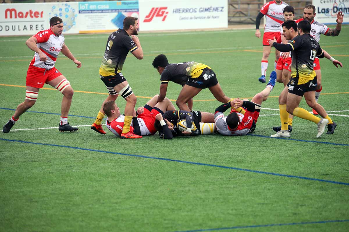 Fotos: Así ha sido la derrota del UBU Colina Clinic ante el Ampo Ordizia