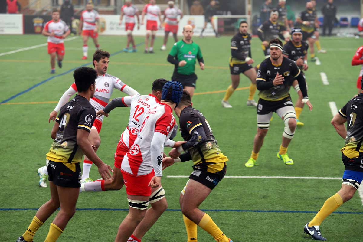 Fotos: Así ha sido la derrota del UBU Colina Clinic ante el Ampo Ordizia