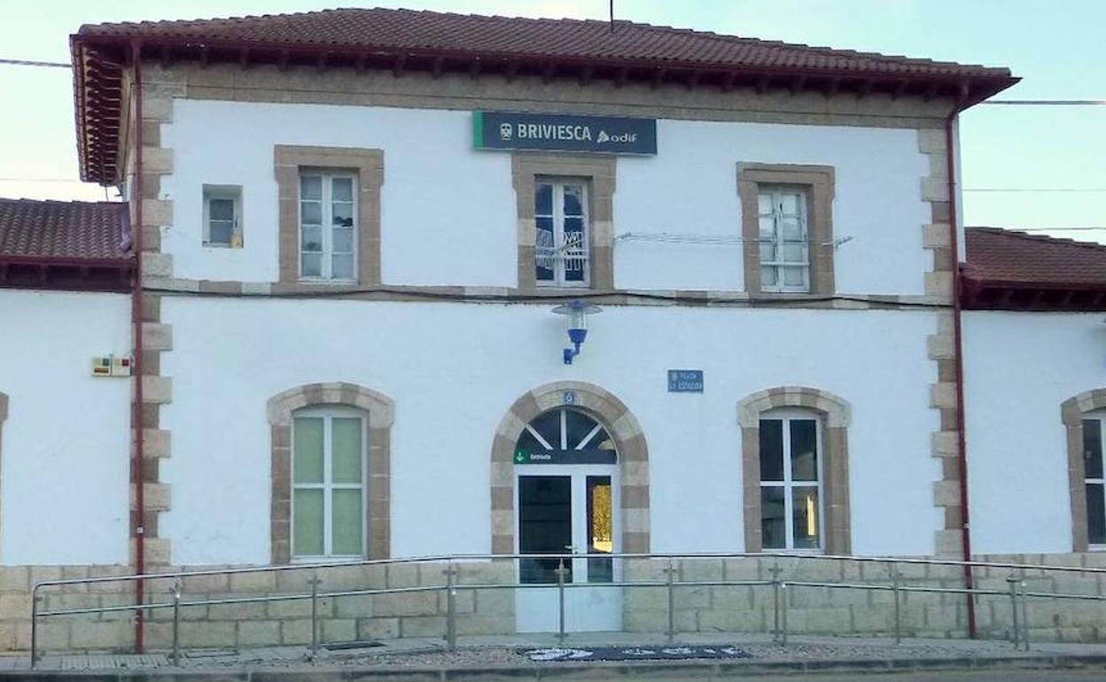 Sin venta de billetes de tren ni máquina expendedora en Briviesca