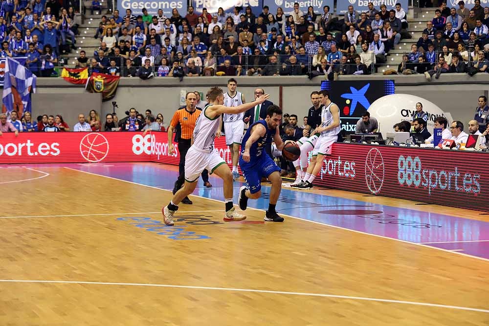 Fotos: Las mejores imágenes del encuentro entre San Pablo Burgos y Joventut Badalona