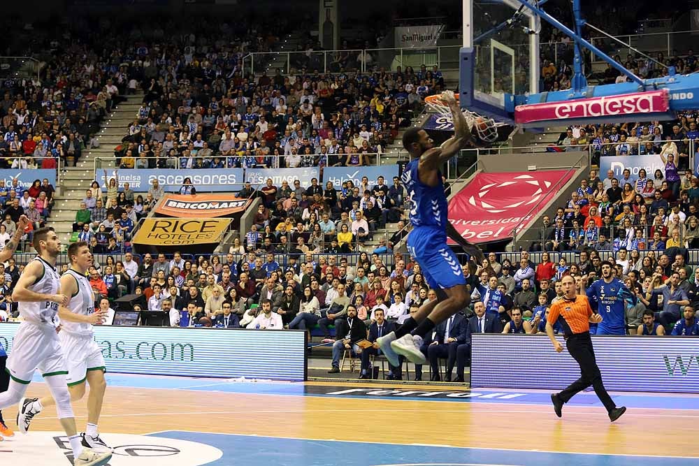 Fotos: Las mejores imágenes del encuentro entre San Pablo Burgos y Joventut Badalona