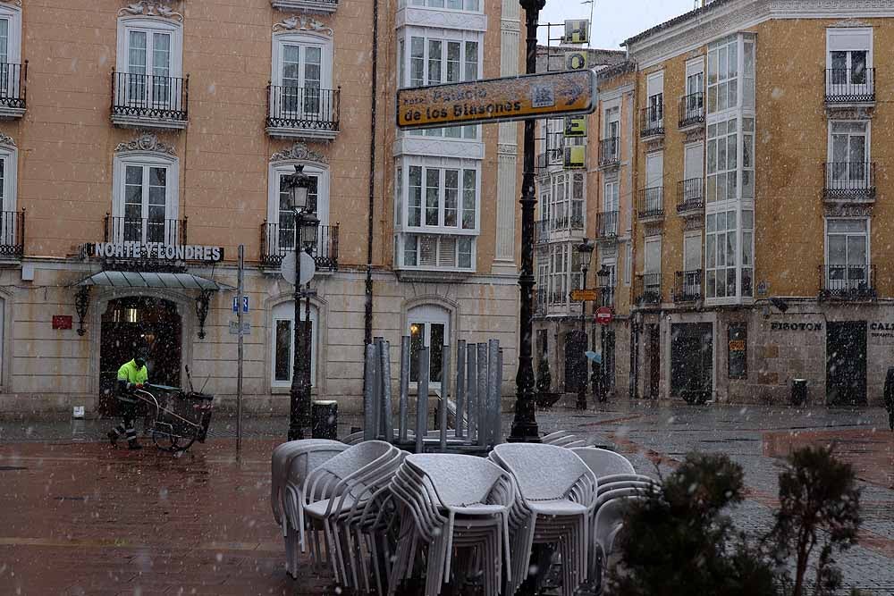 Fotos: La nieve llega a Burgos