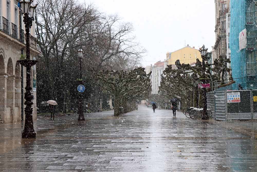 Fotos: La nieve llega a Burgos