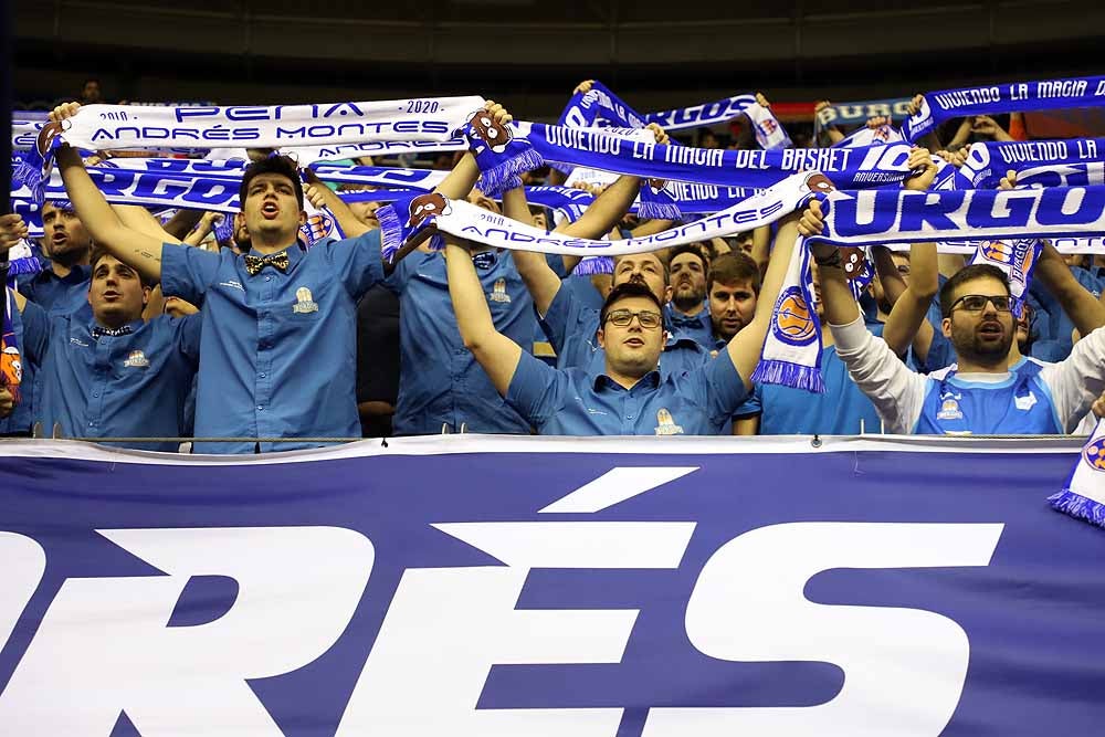 Fotos: ¿Has estado en el Coliseum? Búscate entre el público del San Pablo Burgos-AEK Atenas