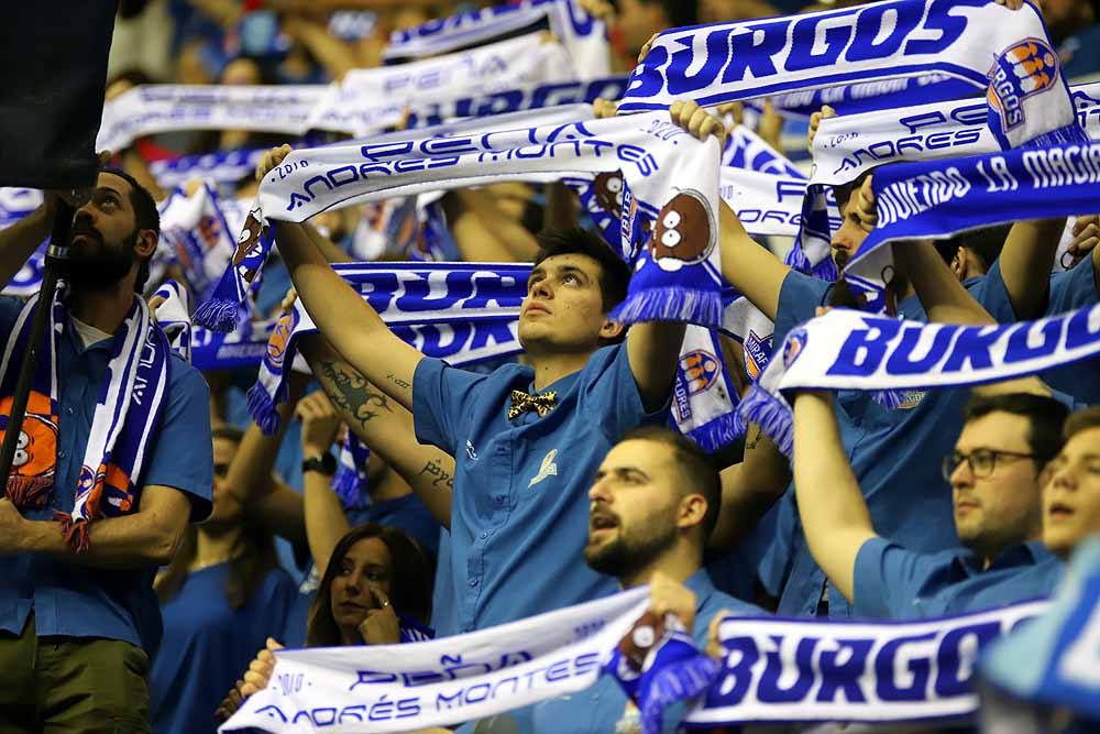 Un completo Coliseum no sirvió para que el San Pablo sumara una nueva victoria.
