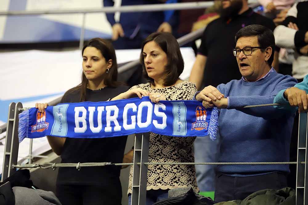 Un completo Coliseum no sirvió para que el San Pablo sumara una nueva victoria.