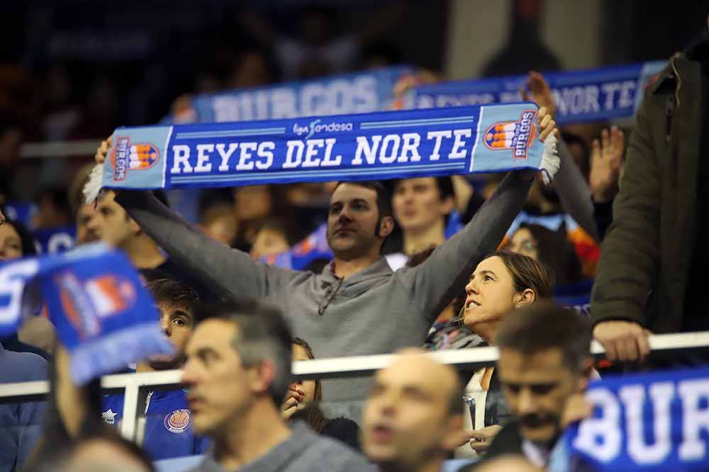 Un completo Coliseum no sirvió para que el San Pablo sumara una nueva victoria.