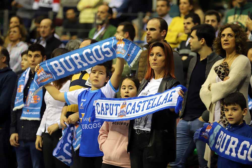 Un completo Coliseum no sirvió para que el San Pablo sumara una nueva victoria.