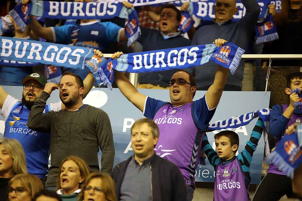 Un completo Coliseum no sirvió para que el San Pablo sumara una nueva victoria.