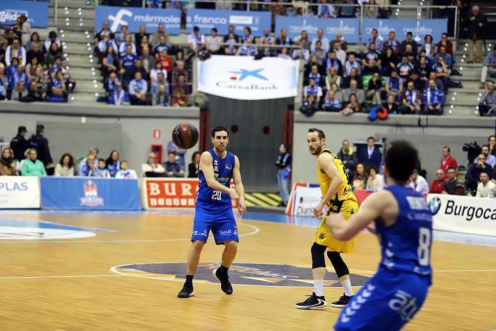 Los canarios dominaron todo el encuentro en El Coliseum.