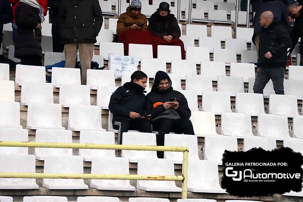 Buena entrada en el feudo burgalés para presenciar el encuentro entre el Burgos y el Haro.