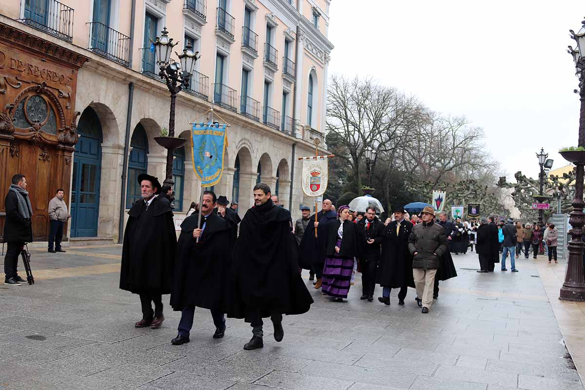 Fotos: La ciudadanía burgalesa desfila para honrar a su patrón San Lesmes Abad