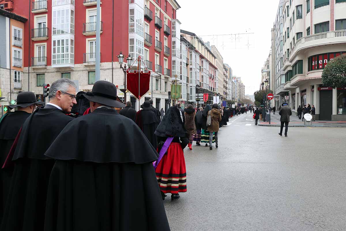 Fotos: La ciudadanía burgalesa desfila para honrar a su patrón San Lesmes Abad