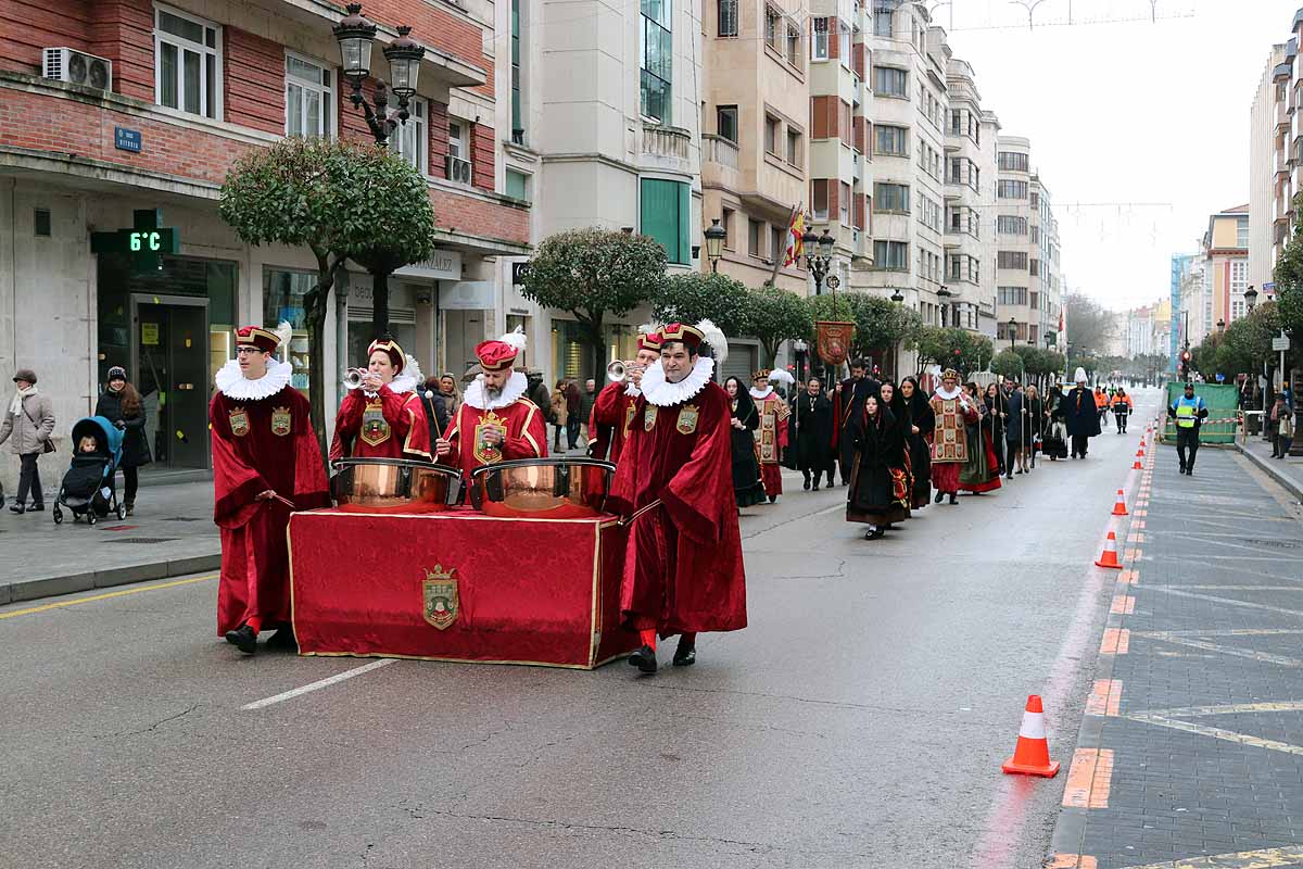 Fotos: La ciudadanía burgalesa desfila para honrar a su patrón San Lesmes Abad