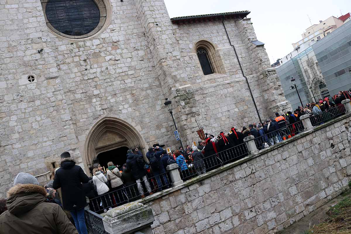 Fotos: La ciudadanía burgalesa desfila para honrar a su patrón San Lesmes Abad