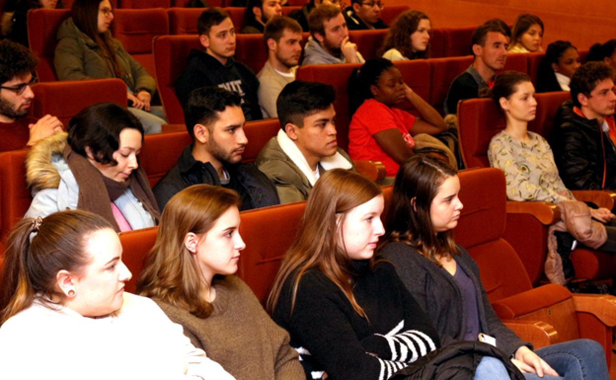 162 alumnos procedentes de 22 países realizarán estudios en la UBU en