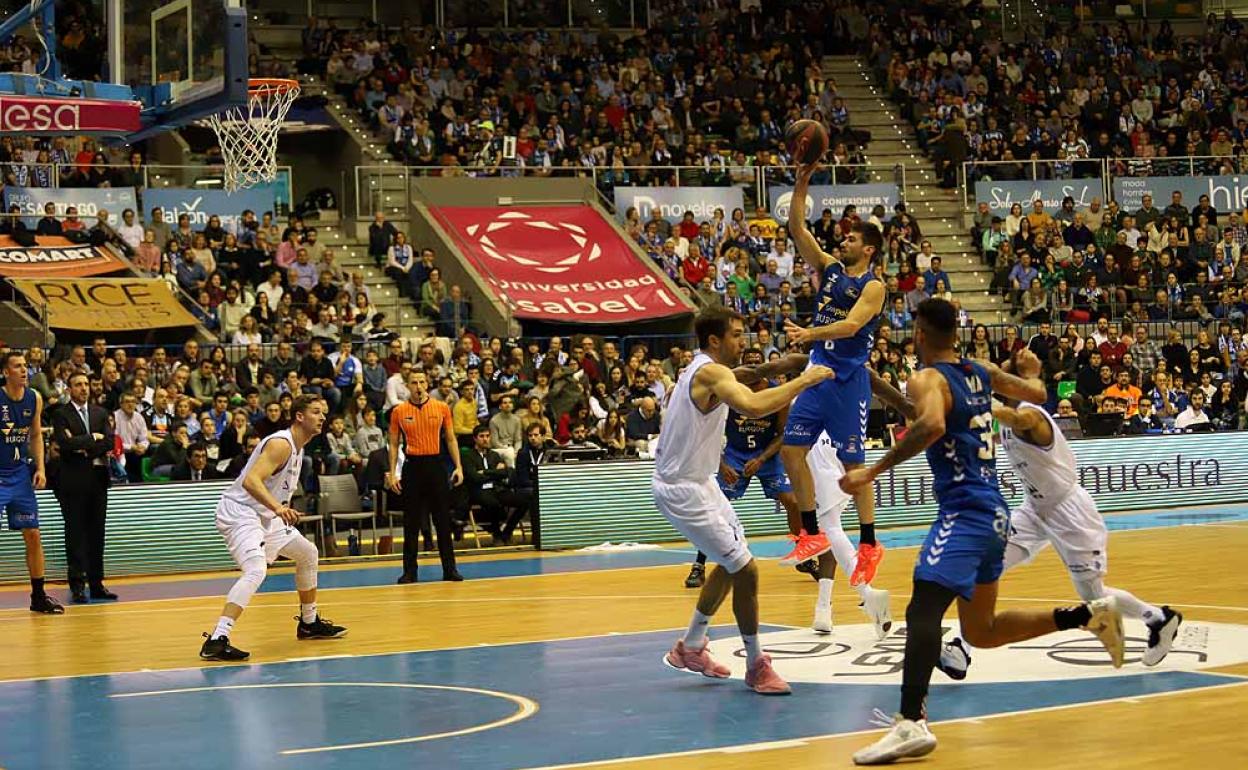 San Pablo Burgos aprueba el examen de Morabanc Andorra