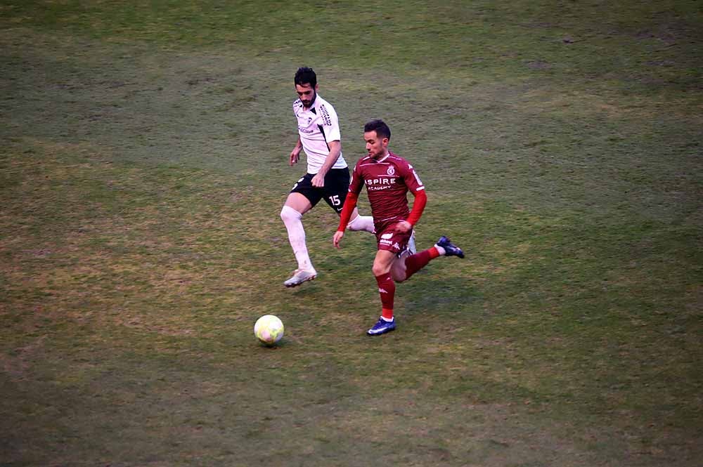 Fotos: Imágenes del encuentro entre el Burgos CF y la Cultural Leonesa