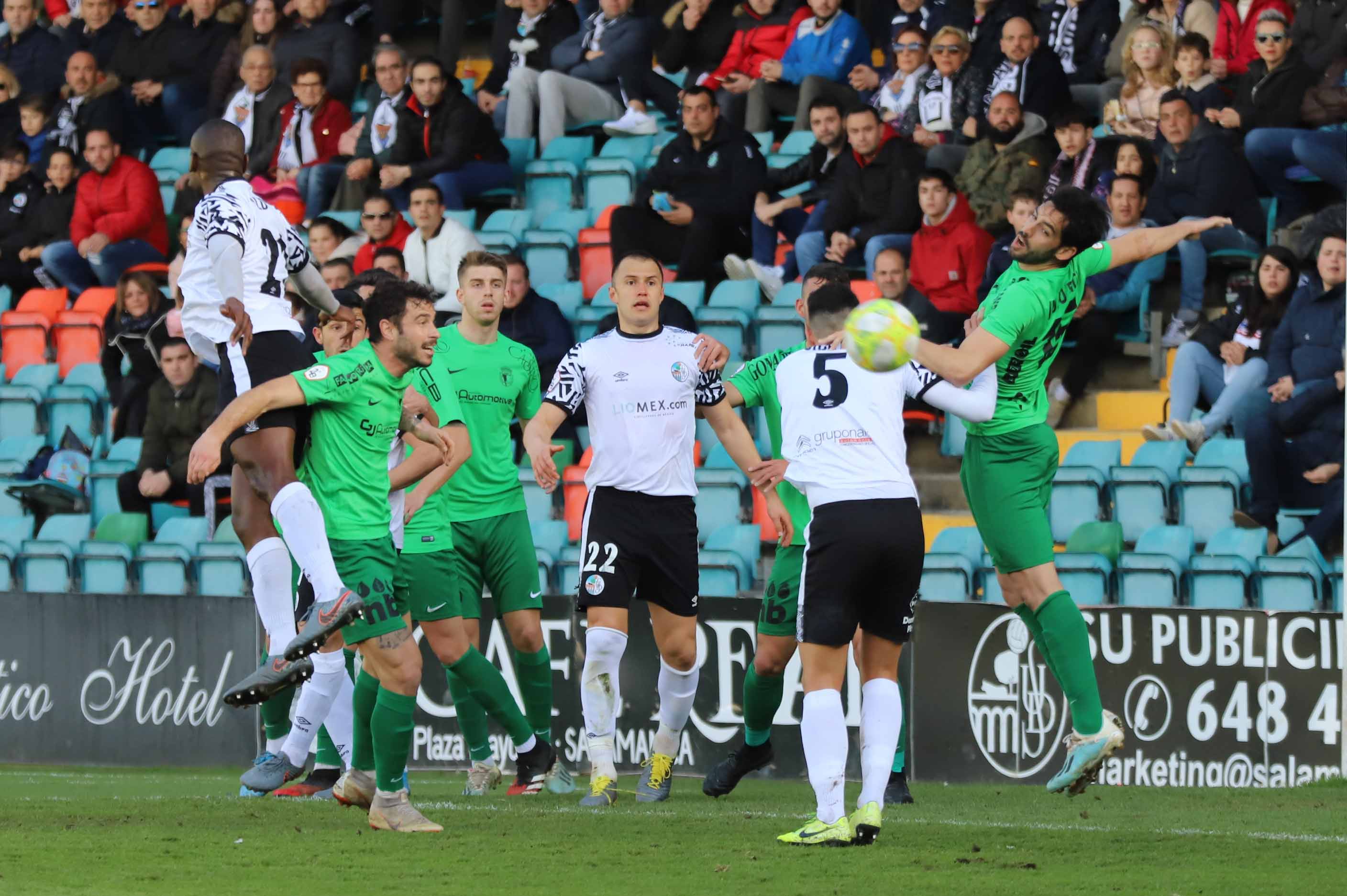 Fotos: Imágenes del encuentro entre el Burgos CF y el Salamanca CF UDS