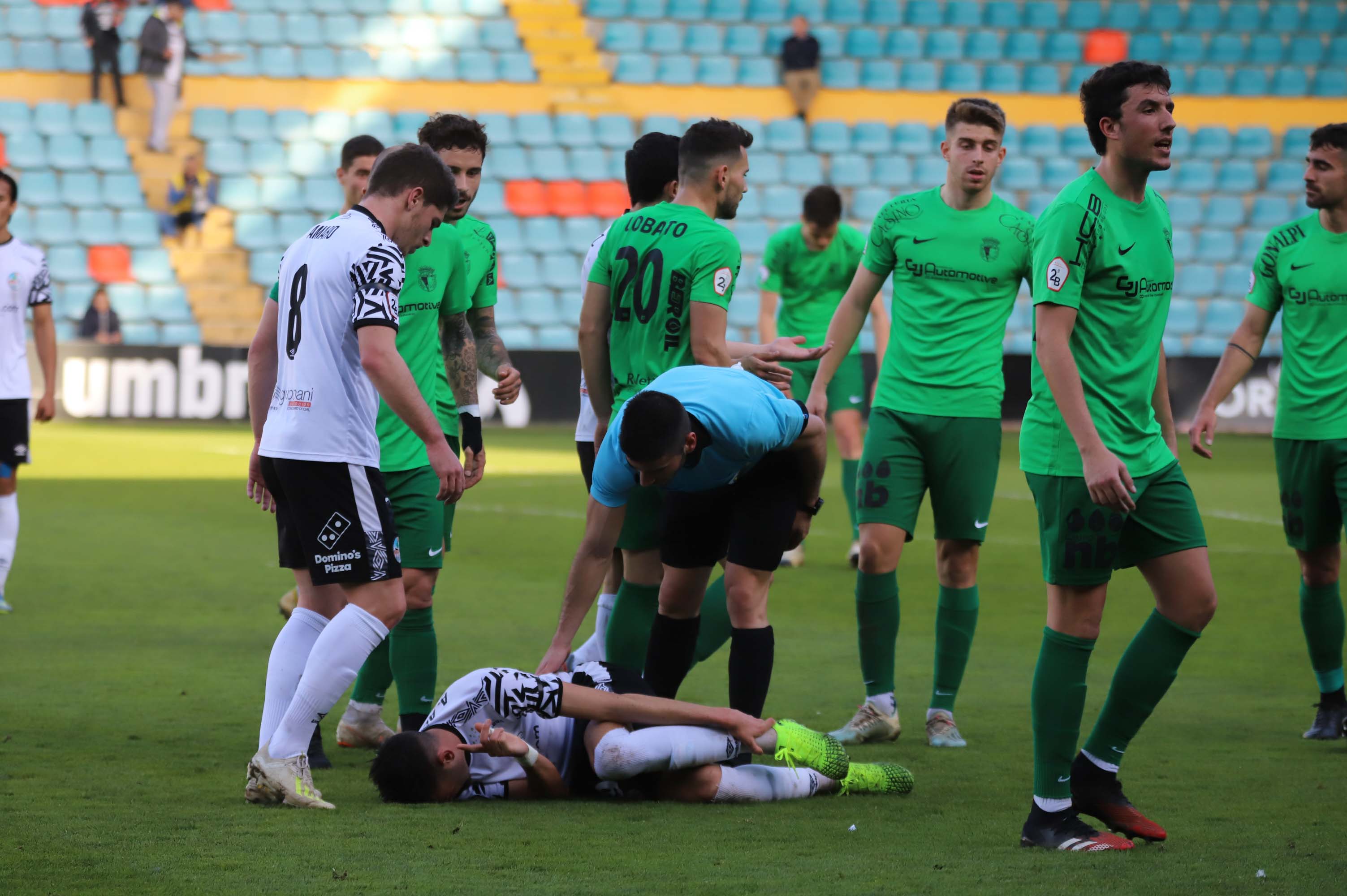 Fotos: Imágenes del encuentro entre el Burgos CF y el Salamanca CF UDS