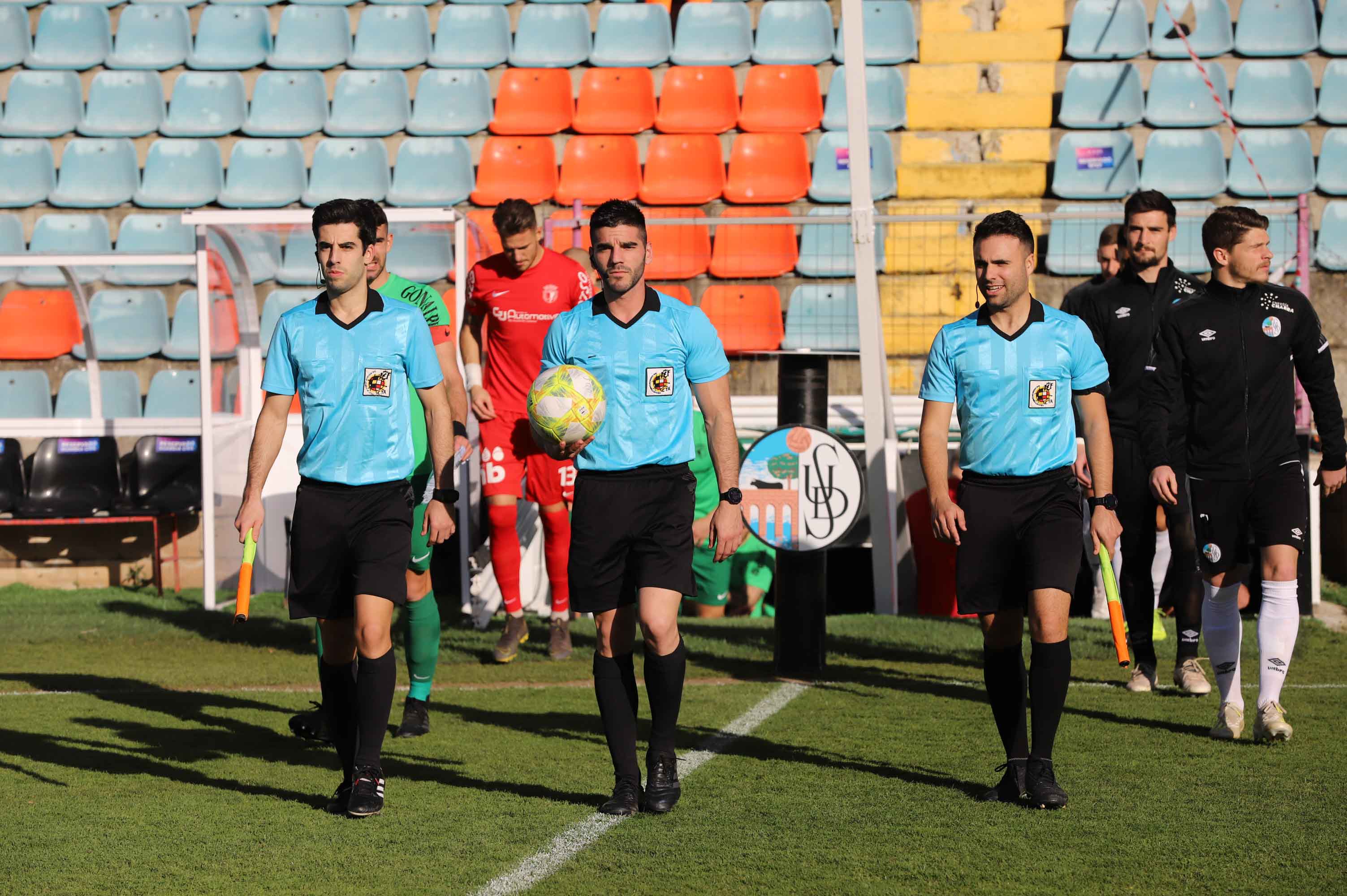 Fotos: Imágenes del encuentro entre el Burgos CF y el Salamanca CF UDS