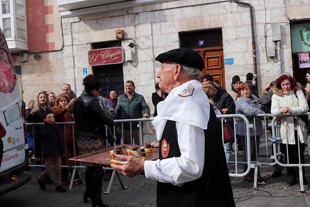 Fotos: Los Cucos celebran con los burgaleses su Fiesta de la Matanza