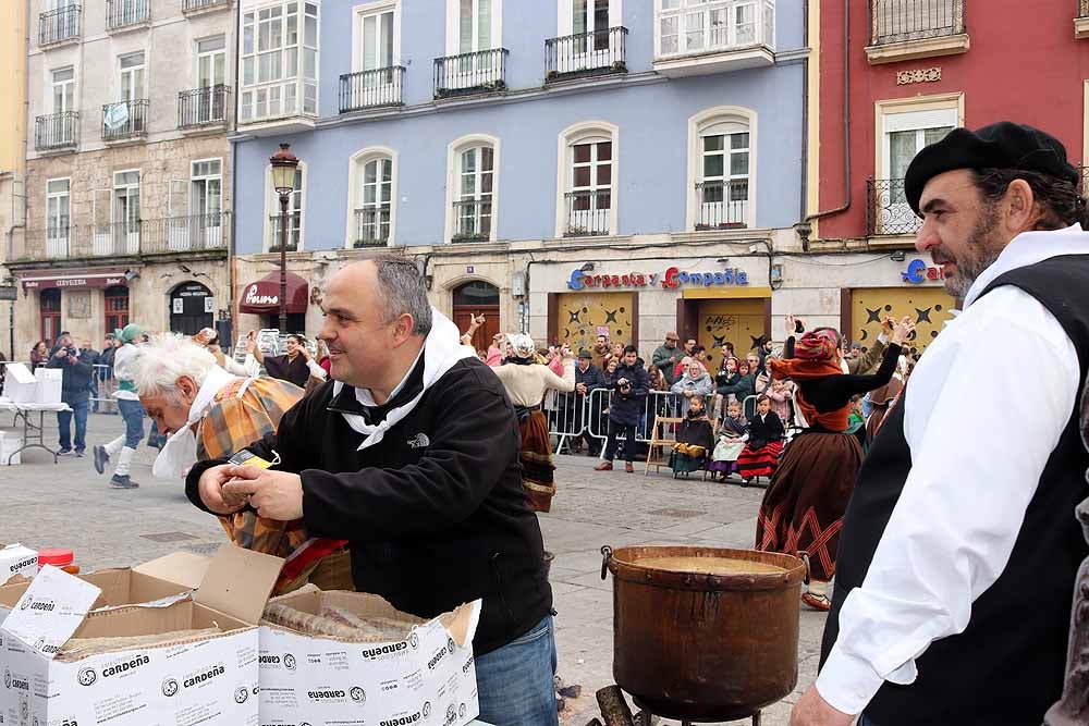 Fotos: Los Cucos celebran con los burgaleses su Fiesta de la Matanza