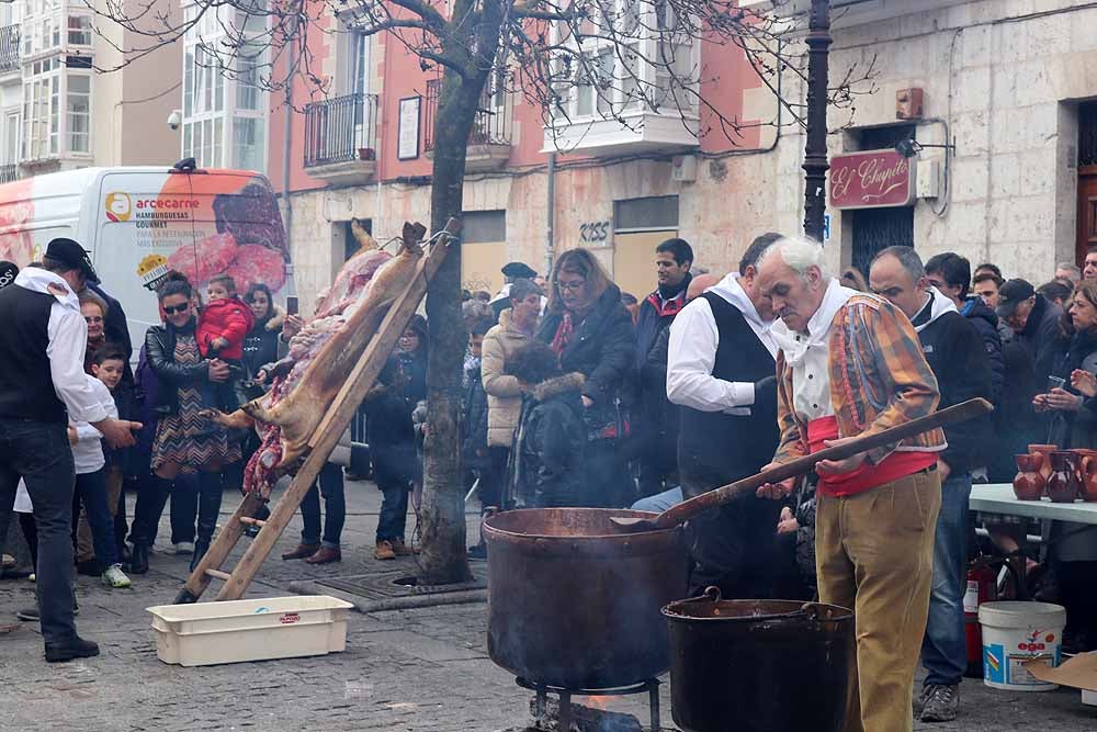 Fotos: Los Cucos celebran con los burgaleses su Fiesta de la Matanza