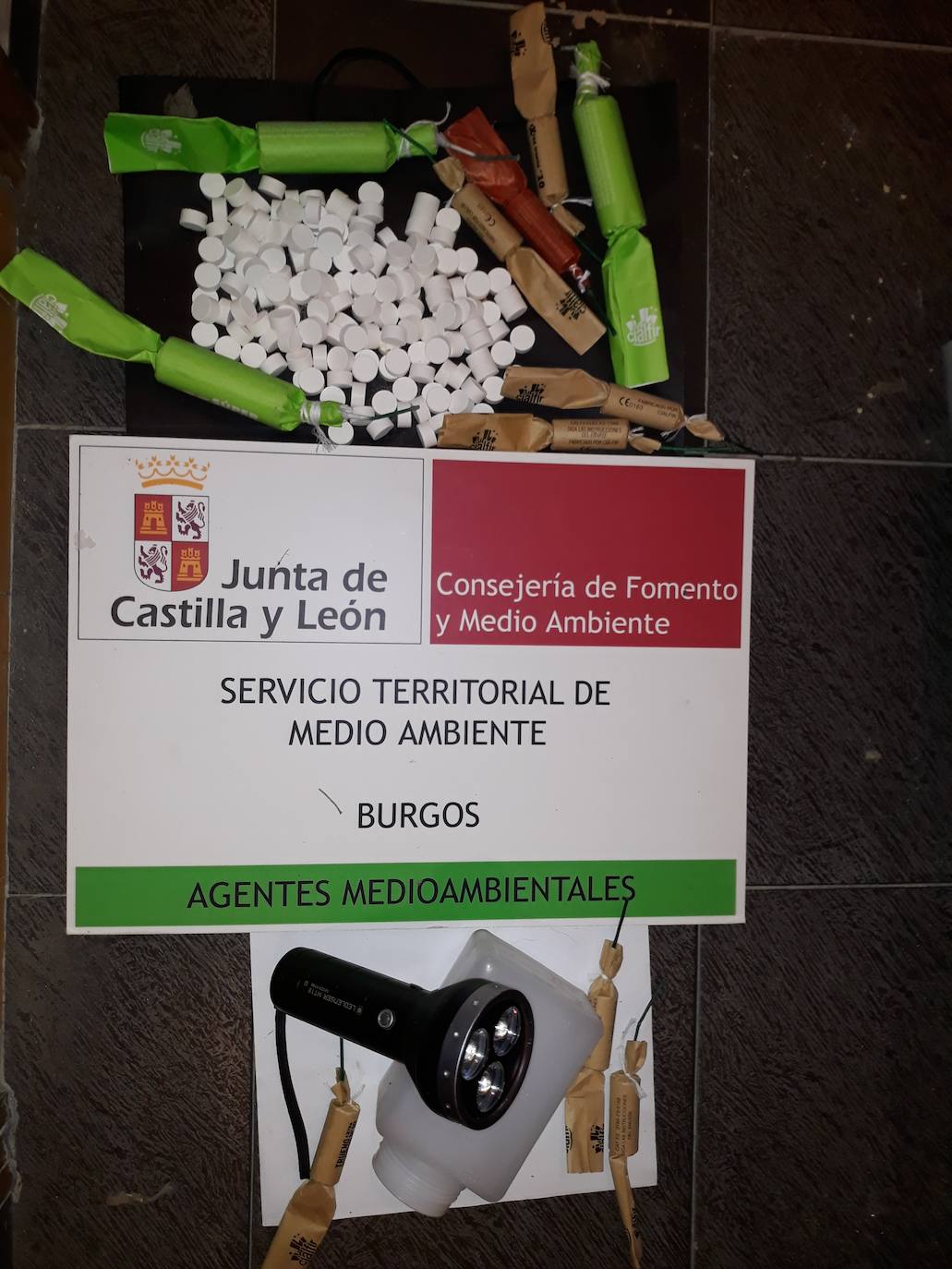 Material intervenido por los agentes medioambientales. 