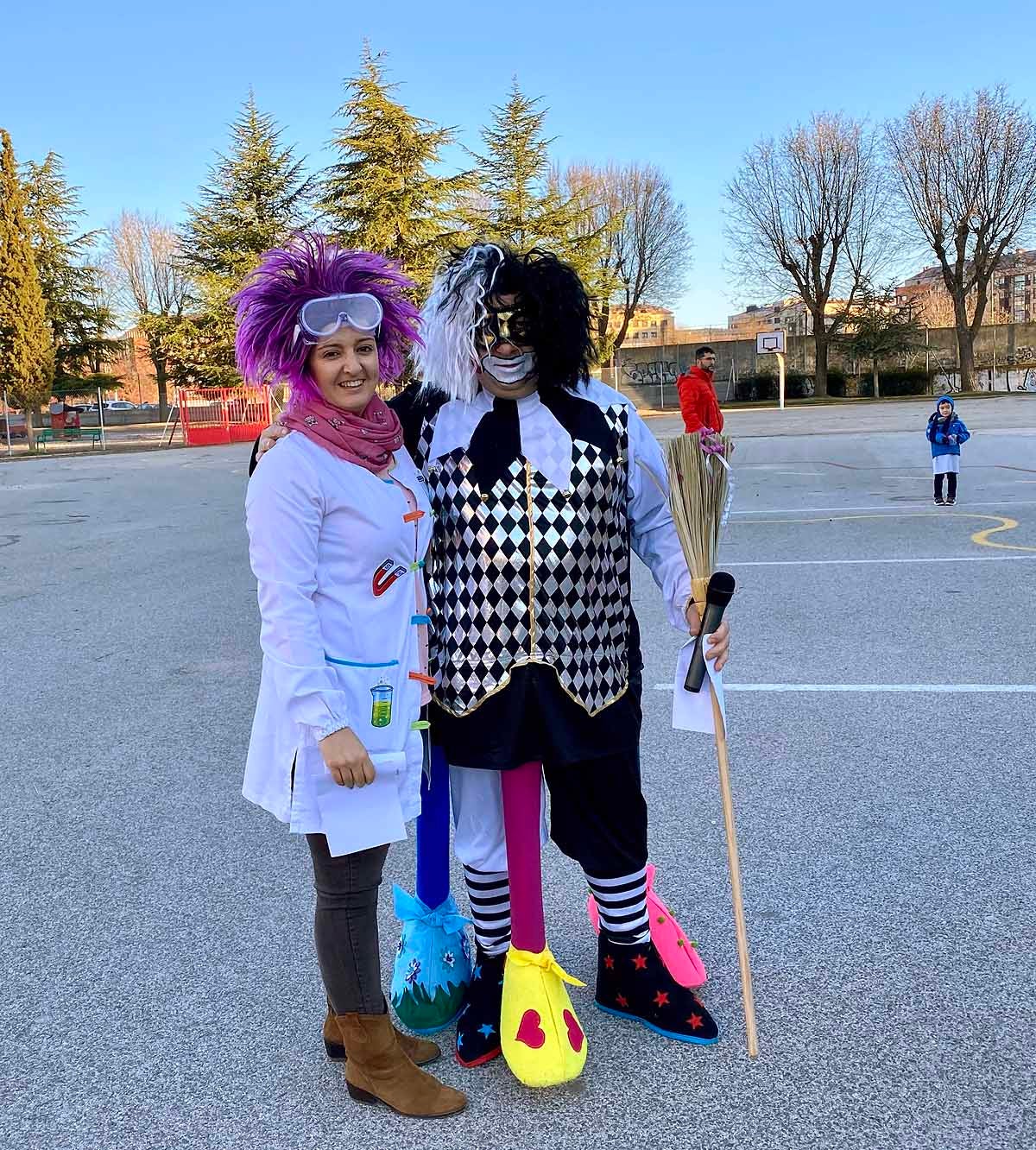 El alumnado del Juan de Vallejo celebra el Carnaval en las aulas