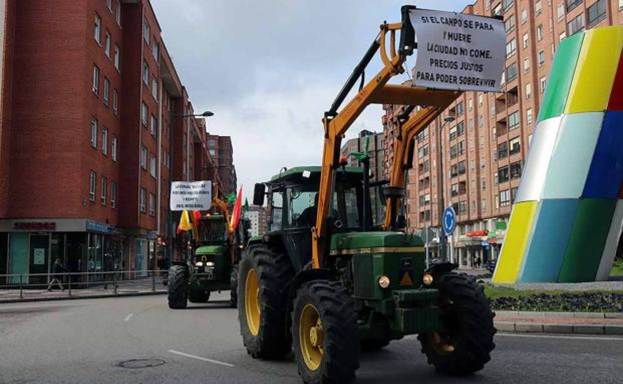 Movilización de agricultores en la capital burgalesa. 