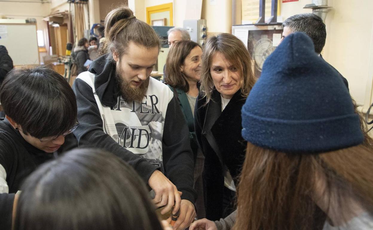 Visita de la consejera, Rocío Lucas, al IES Ribera de Castilla. 