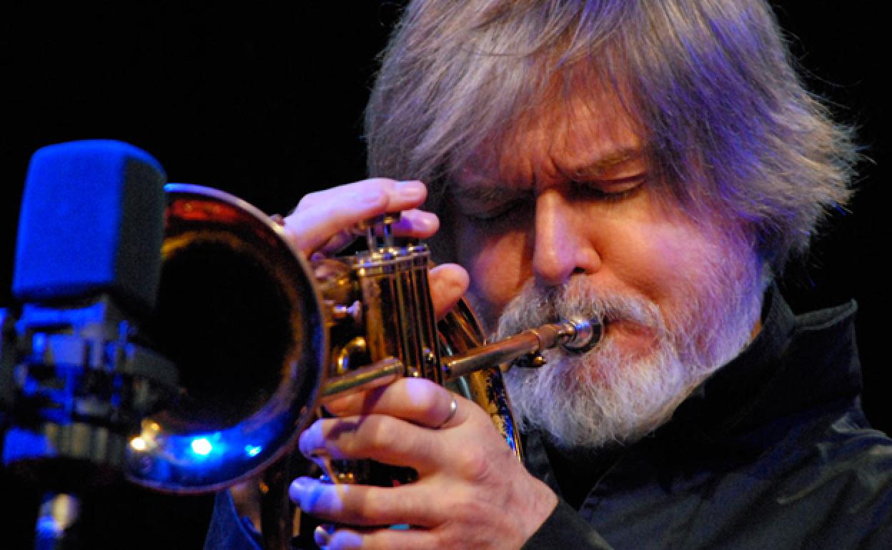 Tom Harrell durante un concierto. 