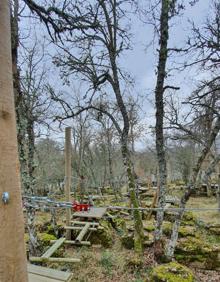 Imagen secundaria 2 - Ultiman los detalles del parque multiaventura de Valdeporres, que pretenden abrir antes de Semana Santa