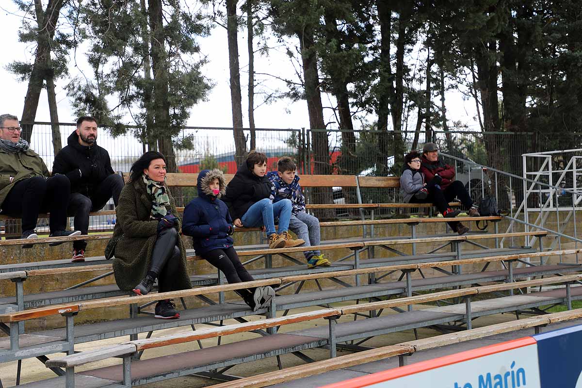 La afición se entregó con los gualdinegros que cosecharon otra victoria en casa.