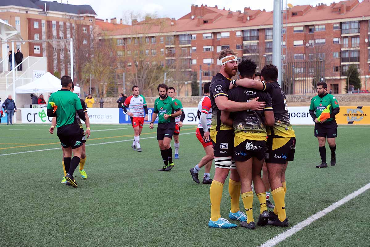 La afición se entregó con los gualdinegros que cosecharon otra victoria en casa.