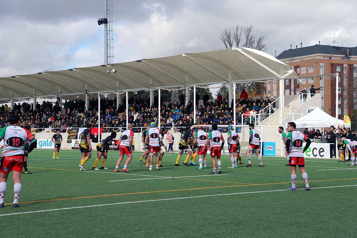 La afición se entregó con los gualdinegros que cosecharon otra victoria en casa.